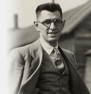 Harry Bernard dans la région de Sudbury en 1927.